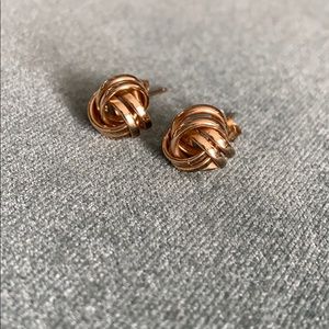14kt yellow gold love knot pierced earrings